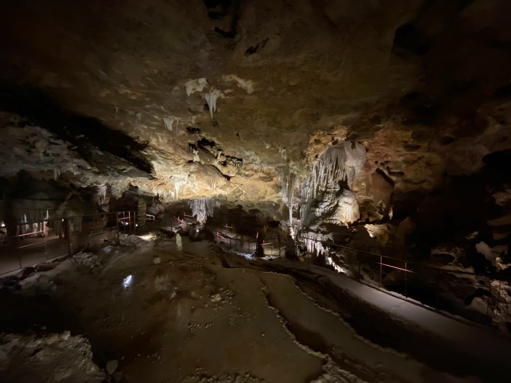 Interior Cova Meravelles